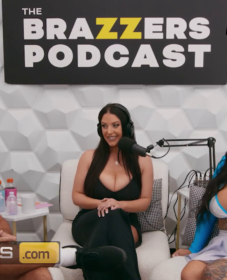 หนังโป๊ฝรั่ง Angela White & Connie Perignon สองสาว อวบ มานั่้งพอสแคส จับเย็ดเสียว มาแหวกขาเย็ดหี กระแทกหีอย่างมันส์ ร่อนเอวโครตดีจัดๆ หนังโป๊ฝรั่ง Angela White & Connie Perignon สองสาว อวบ มานั่้งพอสแคส จับเย็ดเสียว มาแหวกขาเย็ดหี กระแทกหีอย่างมันส์ ร่อนเอวโครตดีจัดๆ