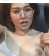 แคมฟรอก indy za น้องไอซ์ สาวแว่น ผมสั้น สวย นมใหญ่ จัดวี โชว์ในห้อง ช่วยตัวเอง แหกหี เด็ดมาก (หาดูยาก)