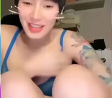 คลิปน้องแซมมี่ ไลฟ์สด ถอดหมด นมโต หีสวย เงี่ยนสุดๆ เด็ดมาก Ep.6