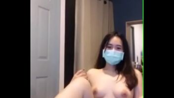คลิปหลุด หลุดสาวมหาลัยหุ่นดีตั้งกล้องโชว
