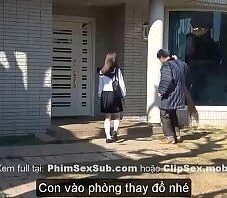 xxx pornเย็ดนักเรียนม.5โดนหนุ่มปีนห้องเย็ดสดแตกใน