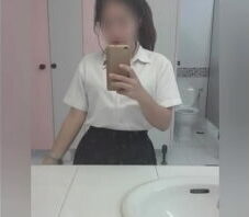 คลิปเสียว นักศึกษา ม.ดัง คาชุด