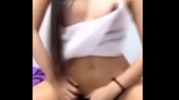 คลิปเสียว หลุดเน็ตไอดอลสาวคนดังไลฟ์สดโชว์หัวนม