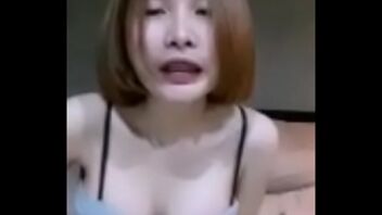 คลิปเสียว ไลฟ์สดกลุ่มลับสาวไทยหน้าสวยโชว์ดูดของปลอม