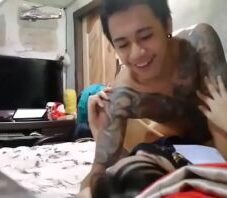คลิปเสียว ไอ่หนุ่มตัวลายกับนักศึกษาสาวคอสเพล Ep.2