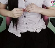 คลิปหลุด งานแรร์เด็ดๆจากกลุ่มลับน้องนินิวนักศึกษาสาวนมใหญ่ตั้งกล้องโชว์ หีสวยมาก